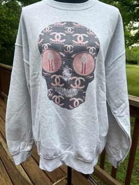 Skull Graphic unisex Sweatshirt